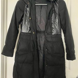 Great fitting Black hooded jacket